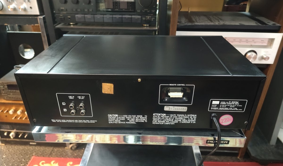 sansui-d550m